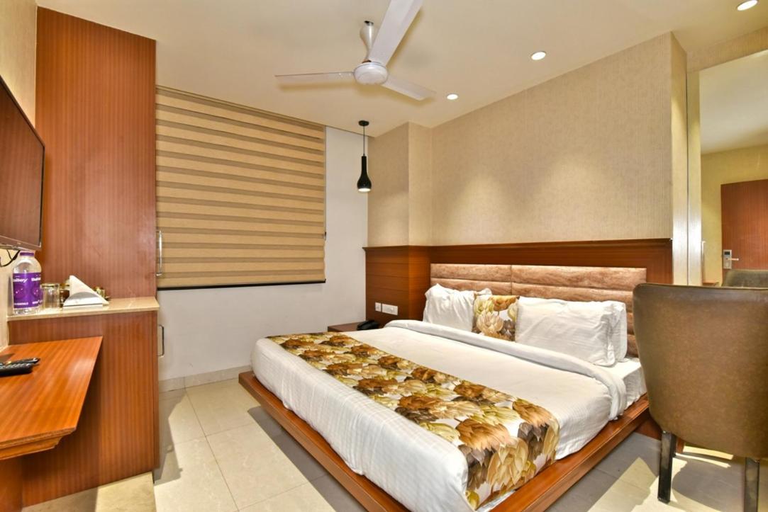 Hotel Highland อัมริตสา ภายนอก รูปภาพ